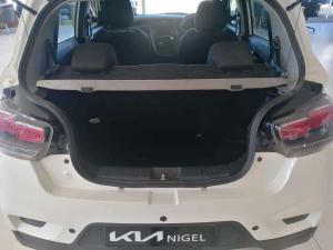 Mahindra KUV 100 1.2 K8+ NXT - Image 5