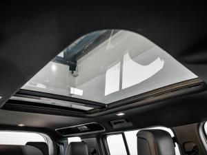 Land Rover Defender 110 D350 X-Dynamic HSE - Image 21