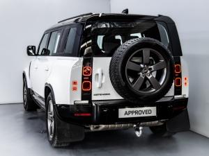 Land Rover Defender 110 D350 X-Dynamic HSE - Image 8