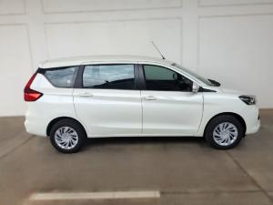 Toyota Rumion 1.5 SX manual - Image 3