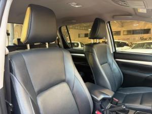 Toyota Hilux 2.8GD-6 double cab 4x4 Raider auto - Image 8