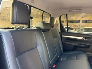 Toyota Hilux 2.8GD-6 double cab 4x4 Raider auto - Image 9