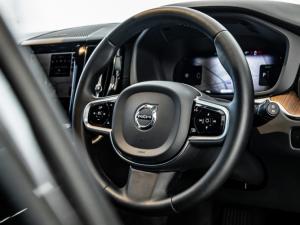 Volvo XC60 T8 Recharge AWD R-Design - Image 12