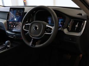 Volvo XC60 B5 AWD Core Bright - Image 11