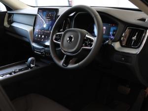 Volvo XC60 B5 AWD Core Bright - Image 15