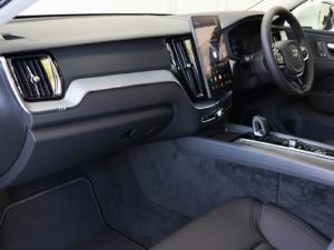 Volvo XC60 B5 AWD Core Bright - Image 16