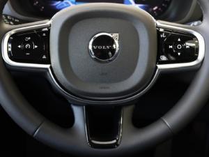 Volvo XC60 B5 AWD Core Bright - Image 18