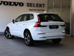 Volvo XC60 B5 AWD Core Bright - Image 4