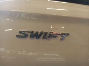 Suzuki Swift 1.2 GL+ manual - Image 10