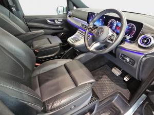 Mercedes-Benz V-Class V300d Exclusive - Image 14