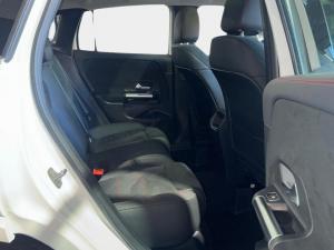 Mercedes-Benz GLA GLA200d Progressive - Image 15
