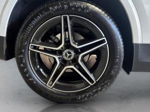 Mercedes-Benz GLA GLA200d Progressive - Image 16