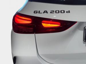 Mercedes-Benz GLA GLA200d Progressive - Image 20