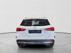 Mercedes-Benz GLA GLA200d Progressive - Image 6