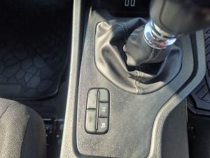 Ford Ranger 2.2TDCi double cab Hi-Rider XLS - Image 25