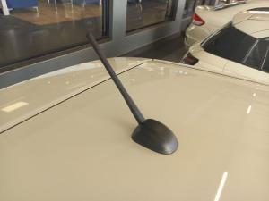 Suzuki Swift 1.2 GL+ manual - Image 12