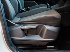 Volkswagen Caddy Maxi Cargo 2.0TDI panel van - Image 9