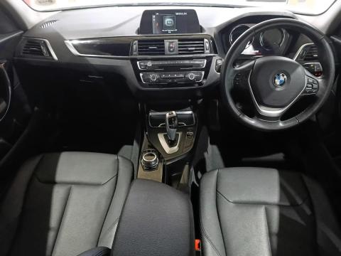 Image BMW 1 Series 118i 5-door auto
