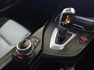 BMW 1 Series 118i 5-door auto - Image 12