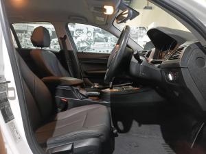 BMW 1 Series 118i 5-door auto - Image 18