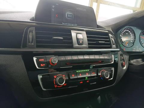 Image BMW 1 Series 118i 5-door auto