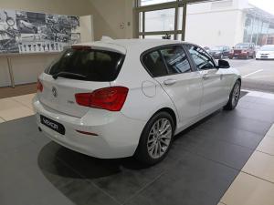 BMW 1 Series 118i 5-door auto - Image 5