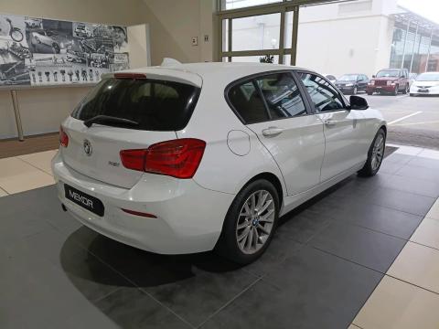 Image BMW 1 Series 118i 5-door auto