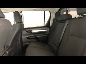 Toyota Hilux 2.4GD-6 double cab 4x4 Raider X manual - Image 11
