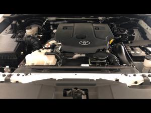 Toyota Hilux 2.4GD-6 double cab 4x4 Raider X manual - Image 14