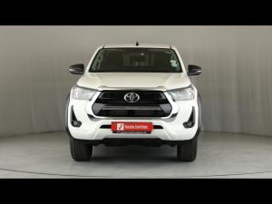 Toyota Hilux 2.4GD-6 double cab 4x4 Raider X manual - Image 4