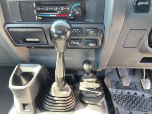 Toyota Land Cruiser 79 4.5D-4D LX V8 single cab - Image 13