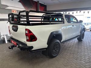 Toyota Hilux 2.8GD-6 Xtra cab 4x4 Legend manual - Image 2