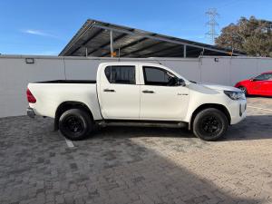 Toyota Hilux 2.4GD-6 double cab Raider manual - Image 3