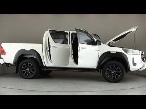 Toyota Hilux 2.8GD-6 double cab 4x4 Raider auto - Image 9