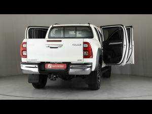 Toyota Hilux 2.8GD-6 double cab 4x4 Raider auto - Image 15