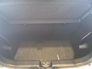 Toyota Starlet 1.5 XR auto - Image 20
