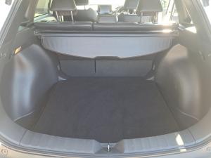 Toyota Corolla Cross 1.8 XS - Image 17