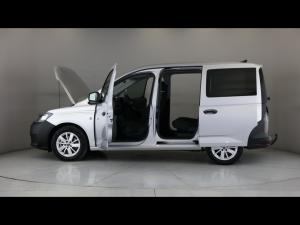Volkswagen Caddy Kombi 1.6 - Image 26