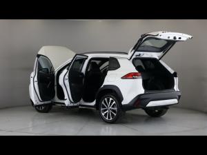 Toyota Corolla Cross 1.8 XR - Image 25