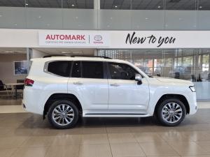 Toyota Landcruiser 300 V6 3.5T ZX - Image 3