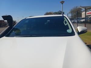 Toyota Fortuner 4.0 V6 4X4 automatic - Image 13