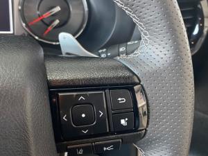 Toyota Hilux 2.8 GD-6 GR-S 4X4 automaticD/C - Image 10