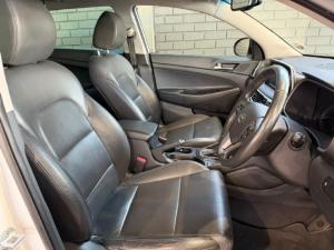 Hyundai Tucson 2.0 Elite auto - Image 10