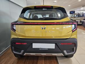 Mahindra XUV 3XO 1.2T AX7L - Image 6