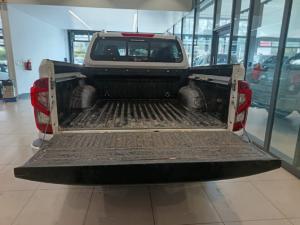 Nissan Navara 2.5DDTi double cab LE - Image 5