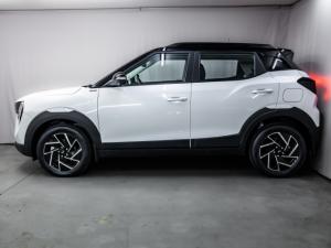 Mahindra XUV 3XO 1.2T AX7L - Image 4
