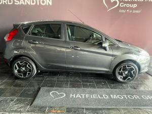 Ford Fiesta 5-door 1.4 Ambiente (aircon+audio) - Image 10