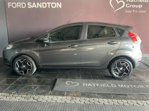 Ford Fiesta 5-door 1.4 Ambiente (aircon+audio) - Image 5