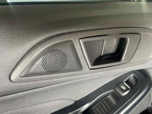 Ford Fiesta 5-door 1.4 Ambiente (aircon+audio) - Image 8