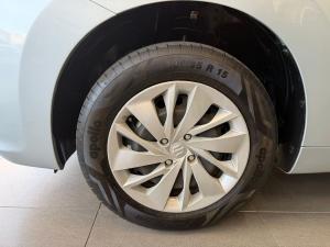 Suzuki Baleno 1.5 GL manual - Image 11